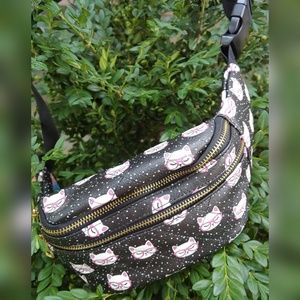 Underonesky Cat Fannypack